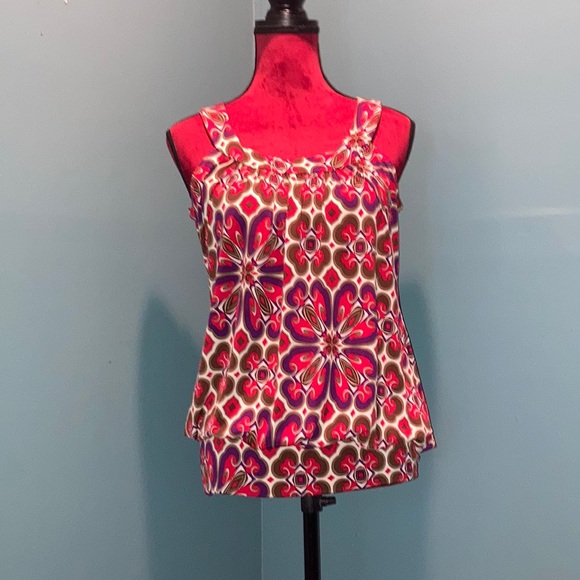 Rampage Tops - Rampage Red and Brown Print Top Size Medium